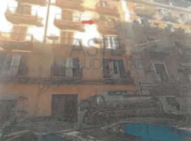Foto Appartamento in Via Temenide 10, Taranto di 61 m² con 3 locali in aste