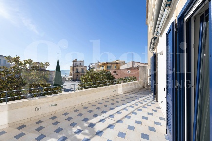 Foto Appartamento in Piazza Duca degli Abruzzi 13, Ragusa di 138 m²