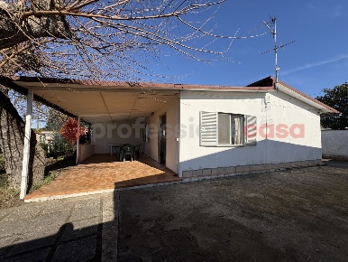 Foto Villa unifamiliare in Via BELA BARENY 10, Terracina di 50 m²
