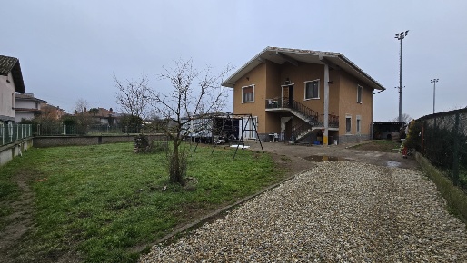 Foto Casa indipendente in Via Garibaldi 112, Cava Manara Centro di 241 m²