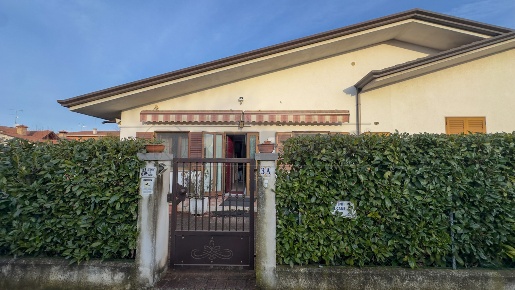 Foto Villa a schiera in Via Selvina 3, Chiopris-Viscone Viscone di 112 m²