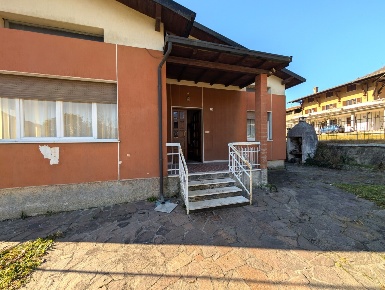 Foto Villa singola in Via Angelo Passerini 23, Vestone di 200 m² in vendita