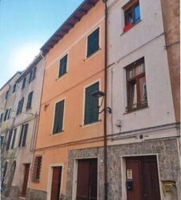 Foto Appartamento in Via Paleologo  54, Altare di 199 m² con 6 locali