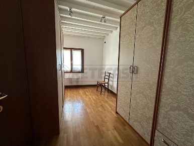 Foto Appartamento a Bassano del Grappa di 80 m² con 4 locali in affitto