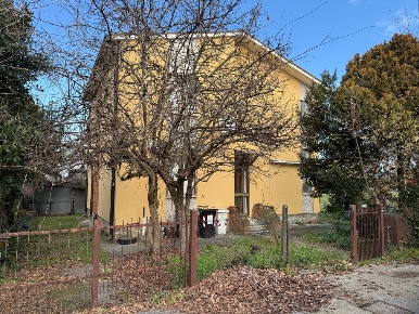 Foto Villa singola a San Martino di Venezze Centro di 160 m² con 8 locali