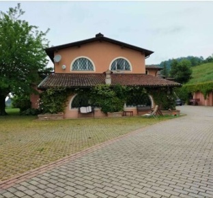 Foto Villa unifamiliare in Localita Villa Monterosso 53, Stazzano Centro
