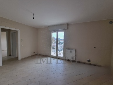 Foto Appartamento in passeggiata trento trieste 39, Ventimiglia di 61 m²