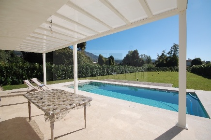 Foto Villa unifamiliare in Via Calabria 35, Pietrasanta di 190 m²