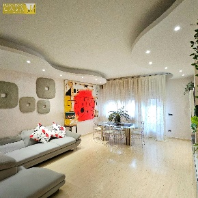 Foto Appartamento in Via Tirso, Teramo Centro di 146 m² con 5 locali