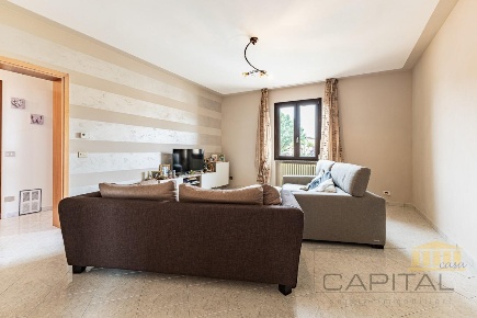 Foto Appartamento a Bientina Centro di 240 m² con 7 locali in vendita
