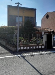 Foto Villa unifamiliare a Miradolo Terme di 138 m² con 8 locali in vendita