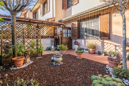 Foto Villa a schiera a Pontedera Santa Lucia, La Borra di 155 m² in vendita