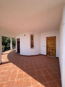 Foto Villa unifamiliare a Palermo di 350 m² con 8 locali in vendita