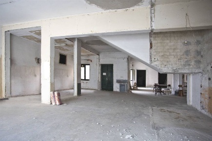 Foto Negozio a Cremona Porta Romana di 300 m² con 1 locali in vendita