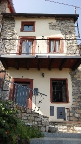 Foto Casa indipendente a Gandosso Centro di 125 m² con 3 locali in vendita