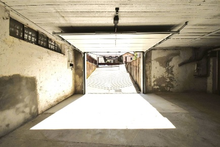 Foto Box in Piazza Mentana, Treviglio di 180 m² in affitto