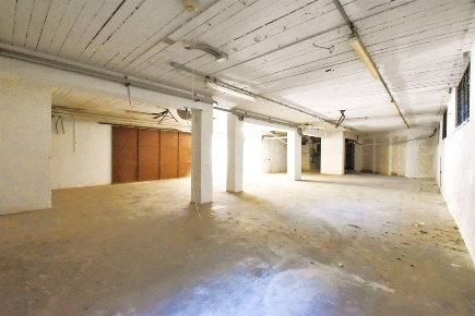 Foto Magazzino in Piazza Mentana, Treviglio di 180 m² in affitto