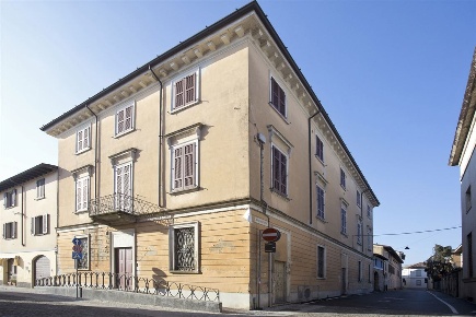 Foto Casa indipendente a Soresina Centro di 650 m² in vendita