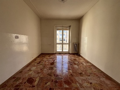 Foto Appartamento a Mondovì di 90 m² con 4 locali in vendita