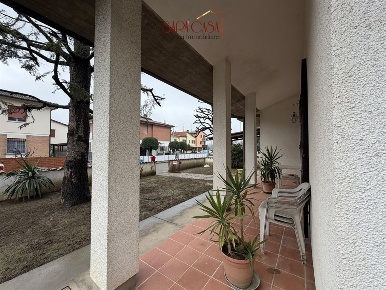 Foto Case semi ndipendenti a Lugo di 193 m² con 4 locali in vendita