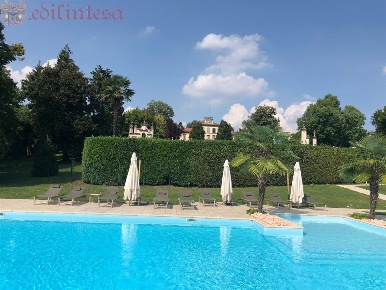 Foto Case indipendenti in Via Parrocchiale, Triuggio Centro di 421 m²