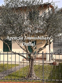 Foto Casa indipendente in Via Fratelli Cervi, Scarperia e San Piero