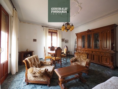 Foto Appartamento a Bolano di 120 m² con 5 locali in vendita