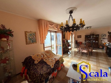 Foto Appartamento in VIALE ITALIA, San Nicola la Strada di 140 m²