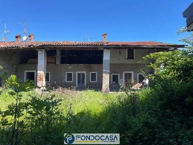 Foto Rustico a Rovato di 214 m² con 8 locali in vendita