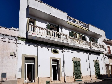 Foto Casa indipendente in Via Piave 49, Manduria Centro di 400 m²