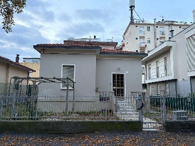 Foto Villa unifamiliare in VIALE PESCARA 7, Rimini Miramare - Rivazzurra