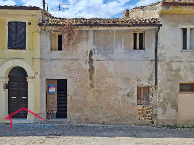 Foto Duplex in VIA SANTA CROCE, Potenza Picena Centro di 66 m² con 3 locali