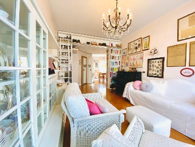 Foto Appartamento in Via Guglielmo Marconi 43, Sesto San Giovanni di 106 m²