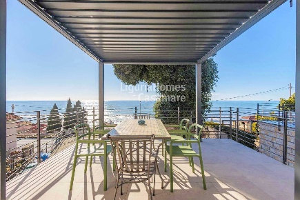 Foto Appartamento in Via Aurelia, Santo Stefano al Mare di 77 m² in vendita