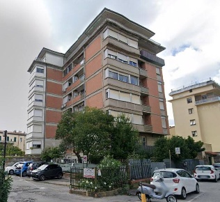 Foto Appartamento in Via Enrico Delle Sedie, Livorno Calzabigi di 125 m²