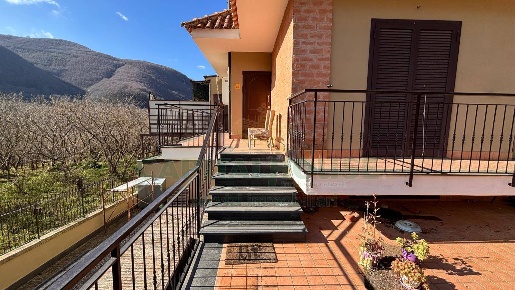 Foto Villa a schiera in via gaudi, Monteforte Irpino di 120 m² con 3 locali