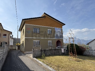 Foto Casa indipendente in Loc. Quantin 72, Ponte nelle Alpi Quantin