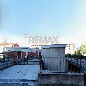 Foto Posti auto in Via Luigi Bianchi D'espinosa 2, Milano Niguarda di 14 m²