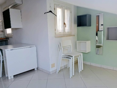 Foto Attico in piazza fratelli brancondi, Porto Recanati Centro di 37 m²