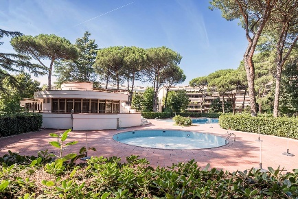 Foto Attico in Via Andrea Del Castagno, Roma Tintoretto di 125 m²