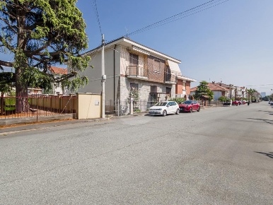 Foto Appartamento in Via cristoforo colombo, Vinovo di 82 m² con 3 locali