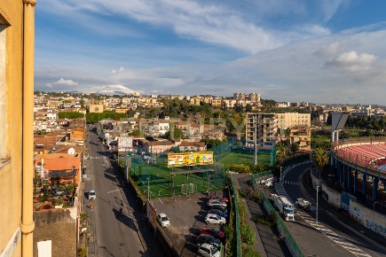 Foto Appartamento in Piazza Spedini 8, Catania Cibali di 160 m² in vendita