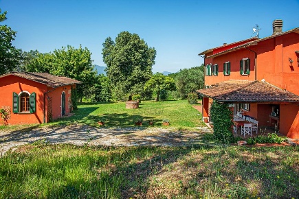 Foto Casale in Via Poggio Baldino l', Altopascio Marginone di 320 m²