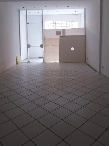 Foto Locale commerciale in Via XX Settembre, Crema di 46 m² con 1 locali