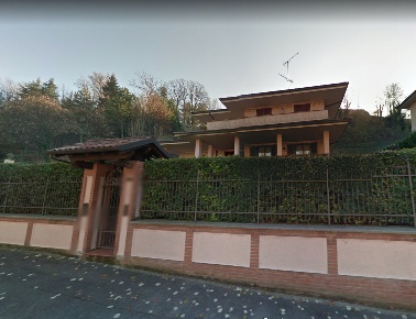 Foto Villa unifamiliare in Via Rinarolo 39, Tortona di 580 m² con 11 locali