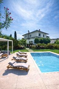 Foto Villa bifamiliare in Via San Zeno 1, Padenghe sul Garda di 300 m²