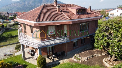 Foto Appartamento in Via Piave 5, Rosta di 255 m² con 5 locali in vendita
