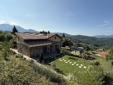 Foto Rustico in località pollina, Pontremoli Pollina di 123 m² con 4 locali