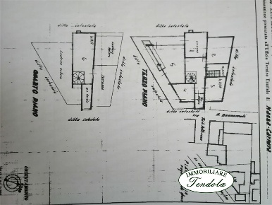 Foto Casa indipendente a Carrara Centro di 600 m² con 17 locali in vendita