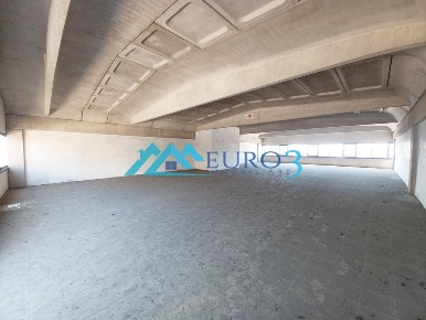 Foto Ufficio a San Benedetto del Tronto di 260 m² con 2 locali in vendita